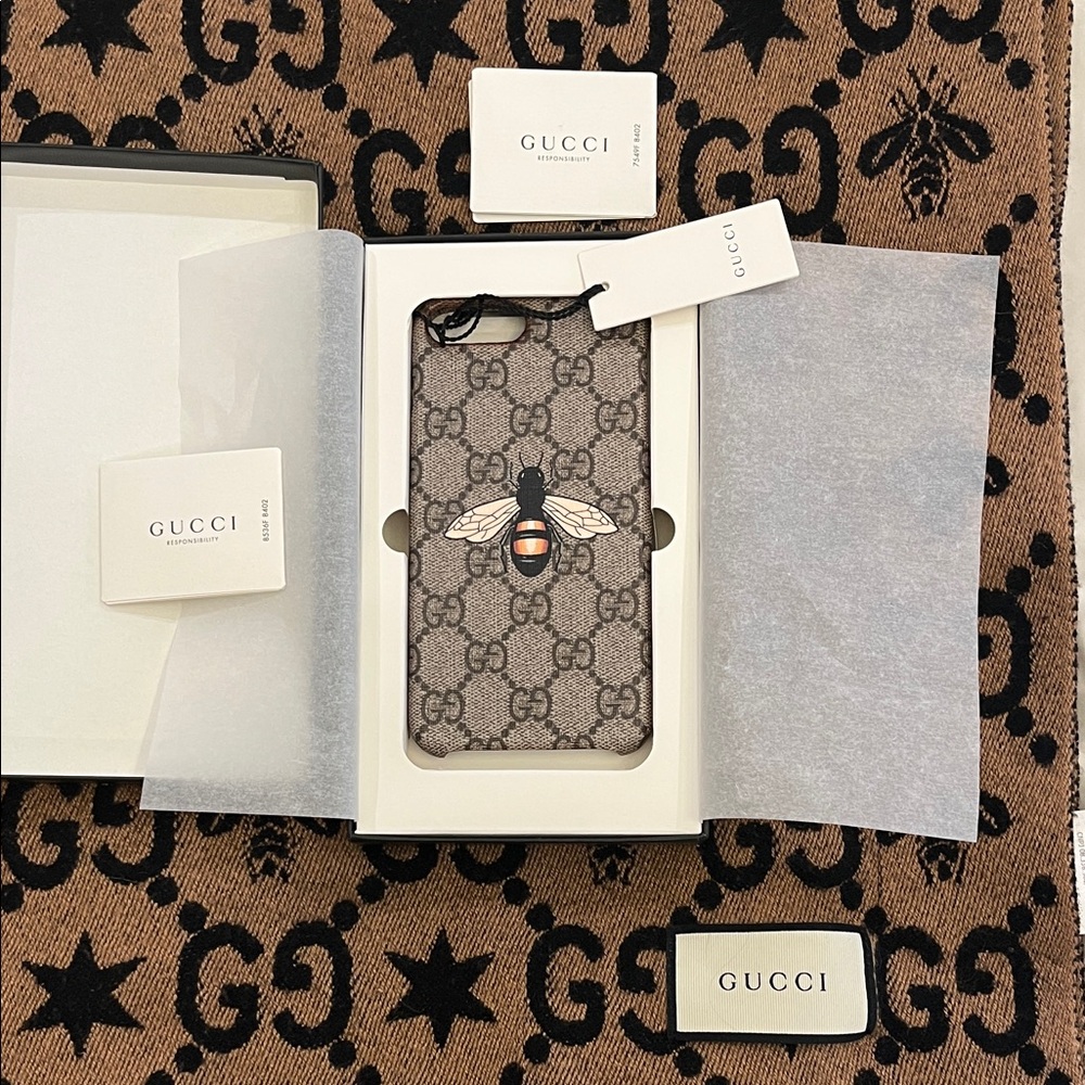 Gucci Beige GG Bee Phone Case